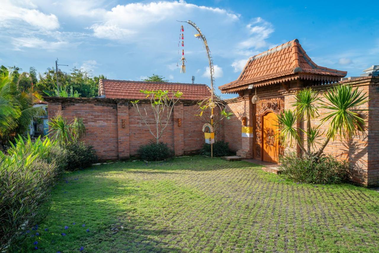 Hotel Lumbung Sari Uluwatu Exterior foto
